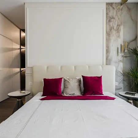 Rahamninov Luxury